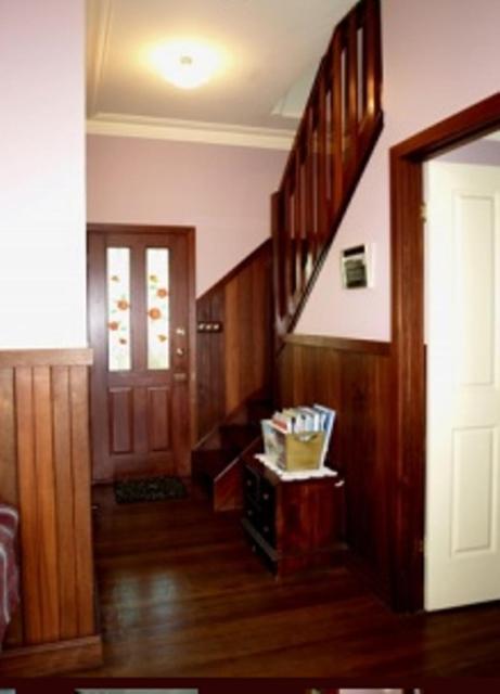 Pemberton Old Picture Theatre Holiday Apartments Room photo