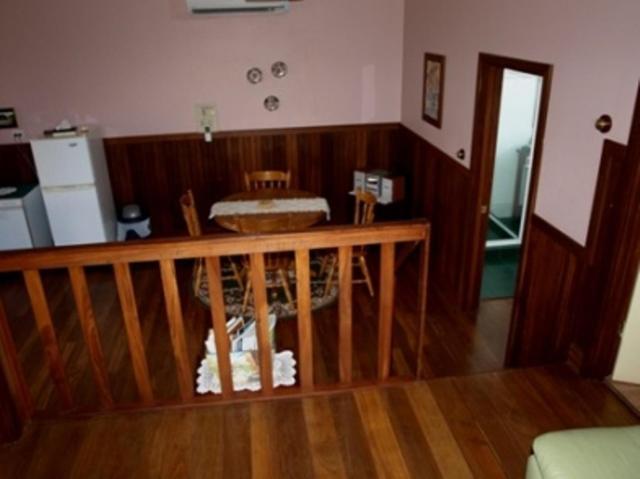 Pemberton Old Picture Theatre Holiday Apartments Room photo